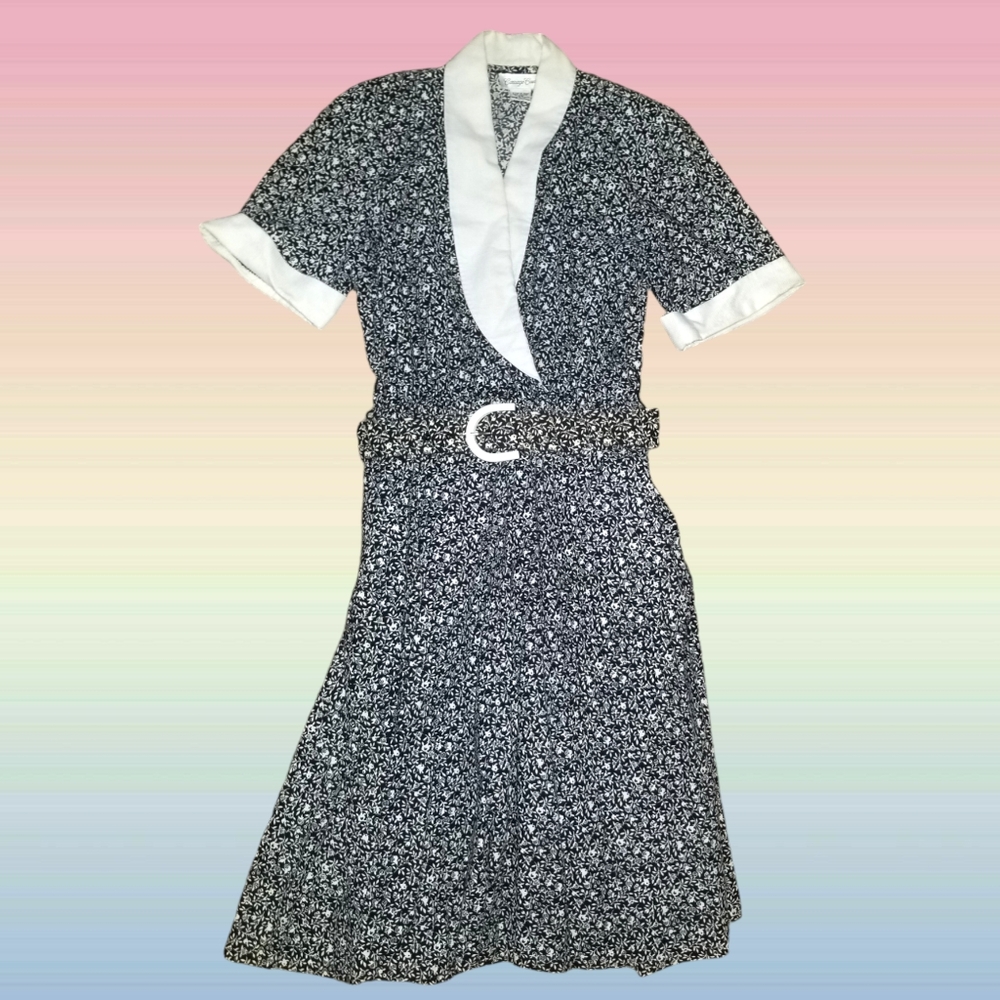 Vintage Black Floral Carriage Court Midi Dress